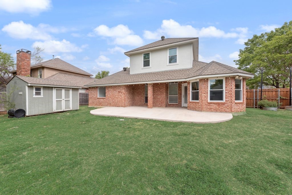1820 Sand Stone Drive Sanger TX 76266