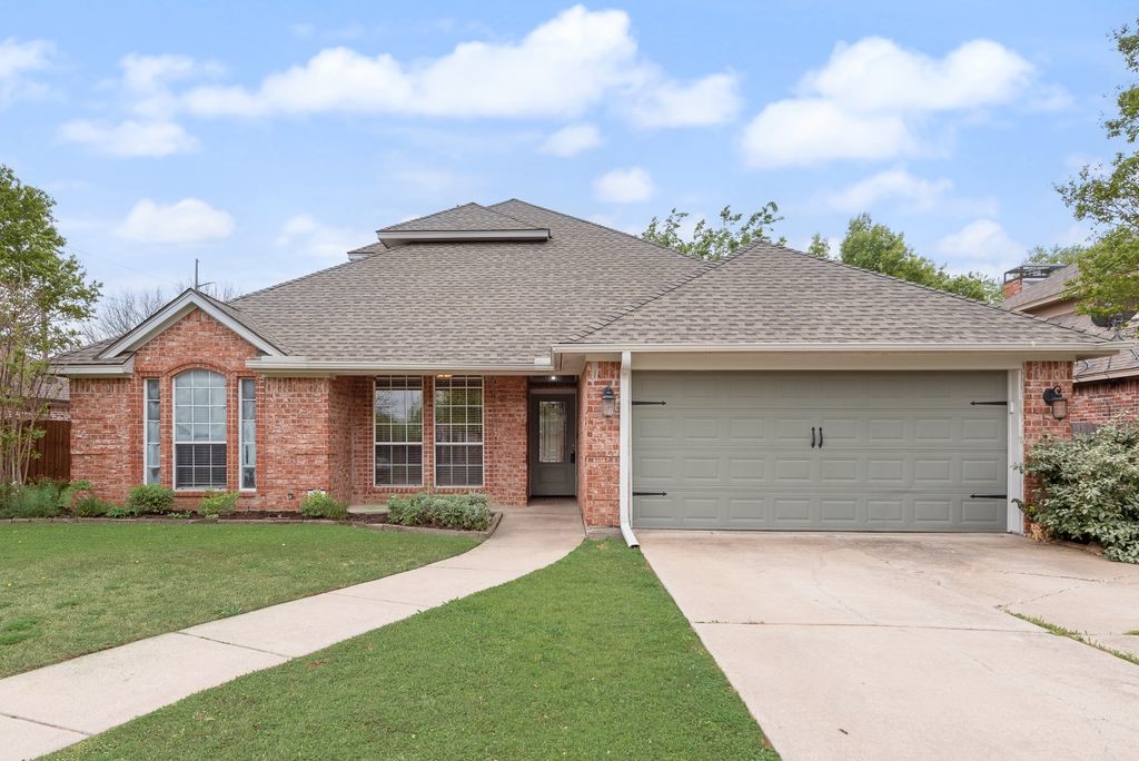 1820 Sand Stone Drive Sanger TX 76266