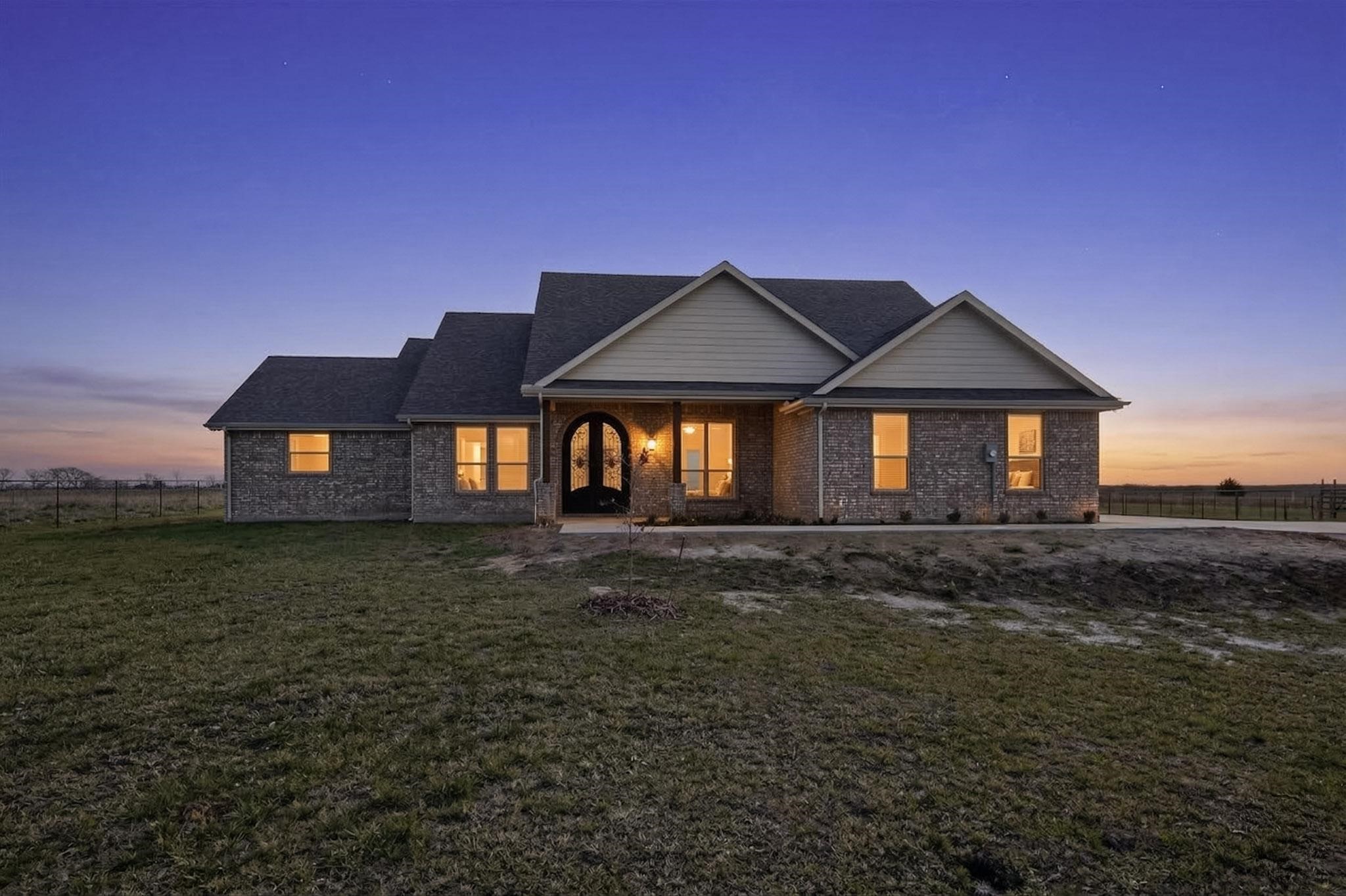 6721 County Road 1140 Leonard TX 75452