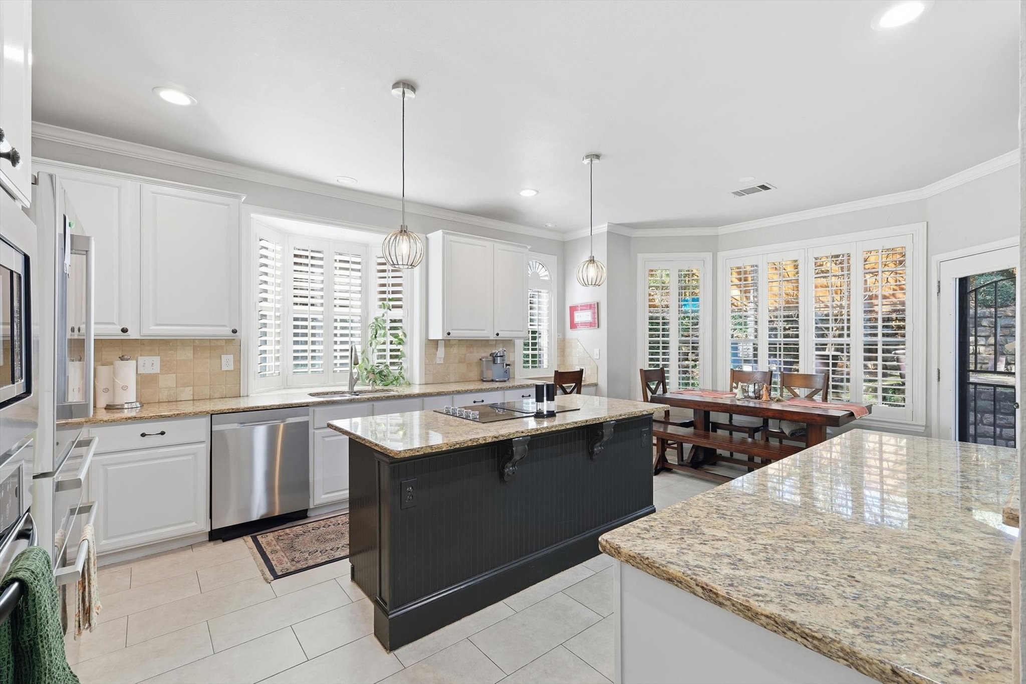 943 Kingwood Circle Highland Village TX 75077