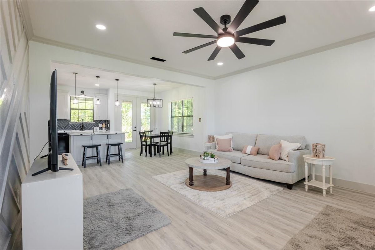 1001 SW 1st Avenue Mineral Wells TX 76067