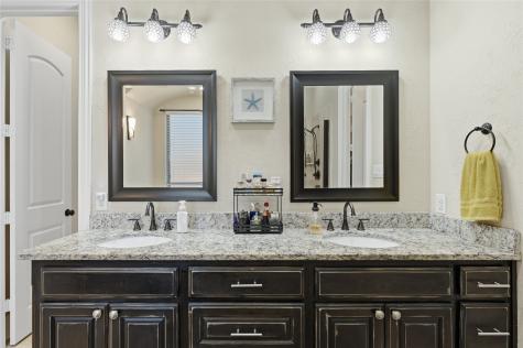 1611 Moreland Drive Sherman TX 75090