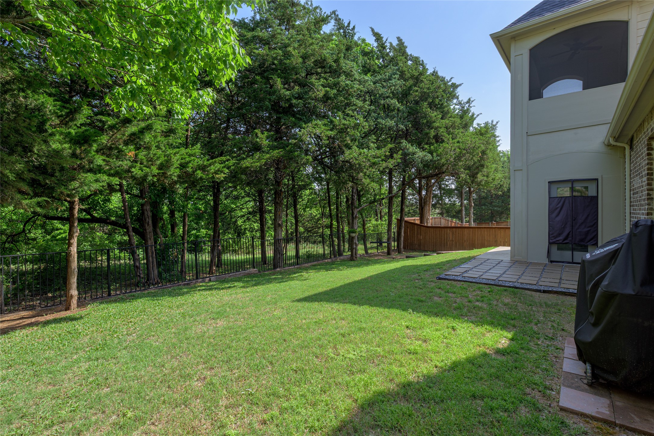 1611 Moreland Drive Sherman TX 75090