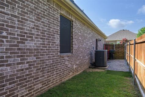 1611 Moreland Drive Sherman TX 75090