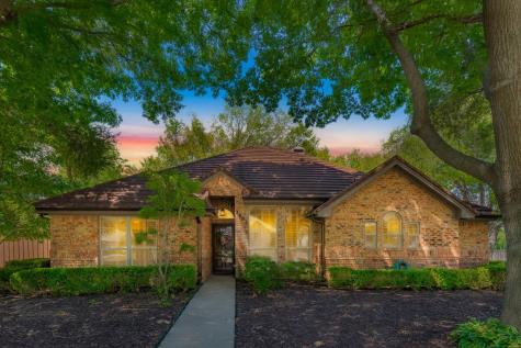 3802 Bluegrass Drive Grand Prairie TX 75052