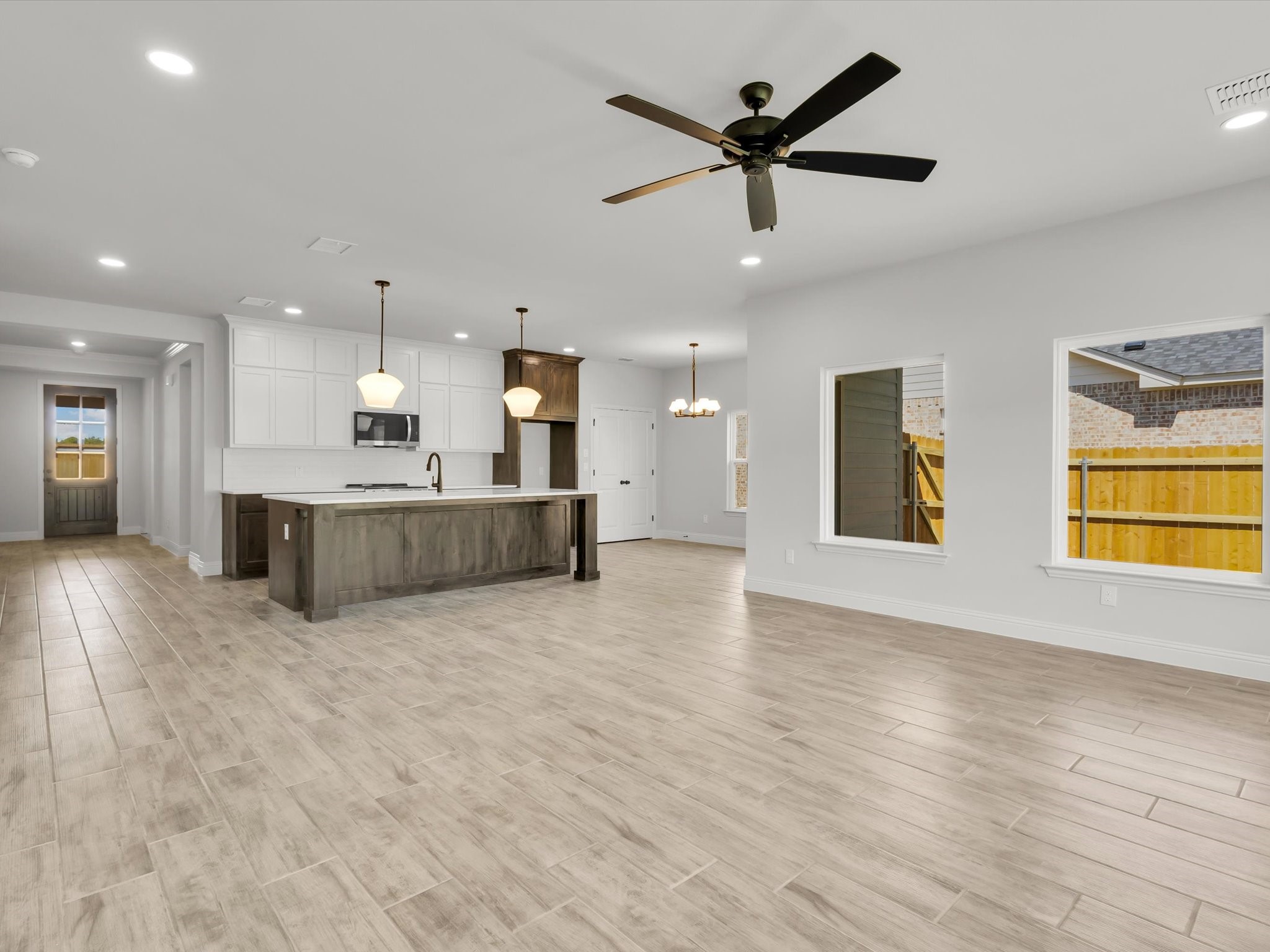 608 Jameson Springtown TX 76082