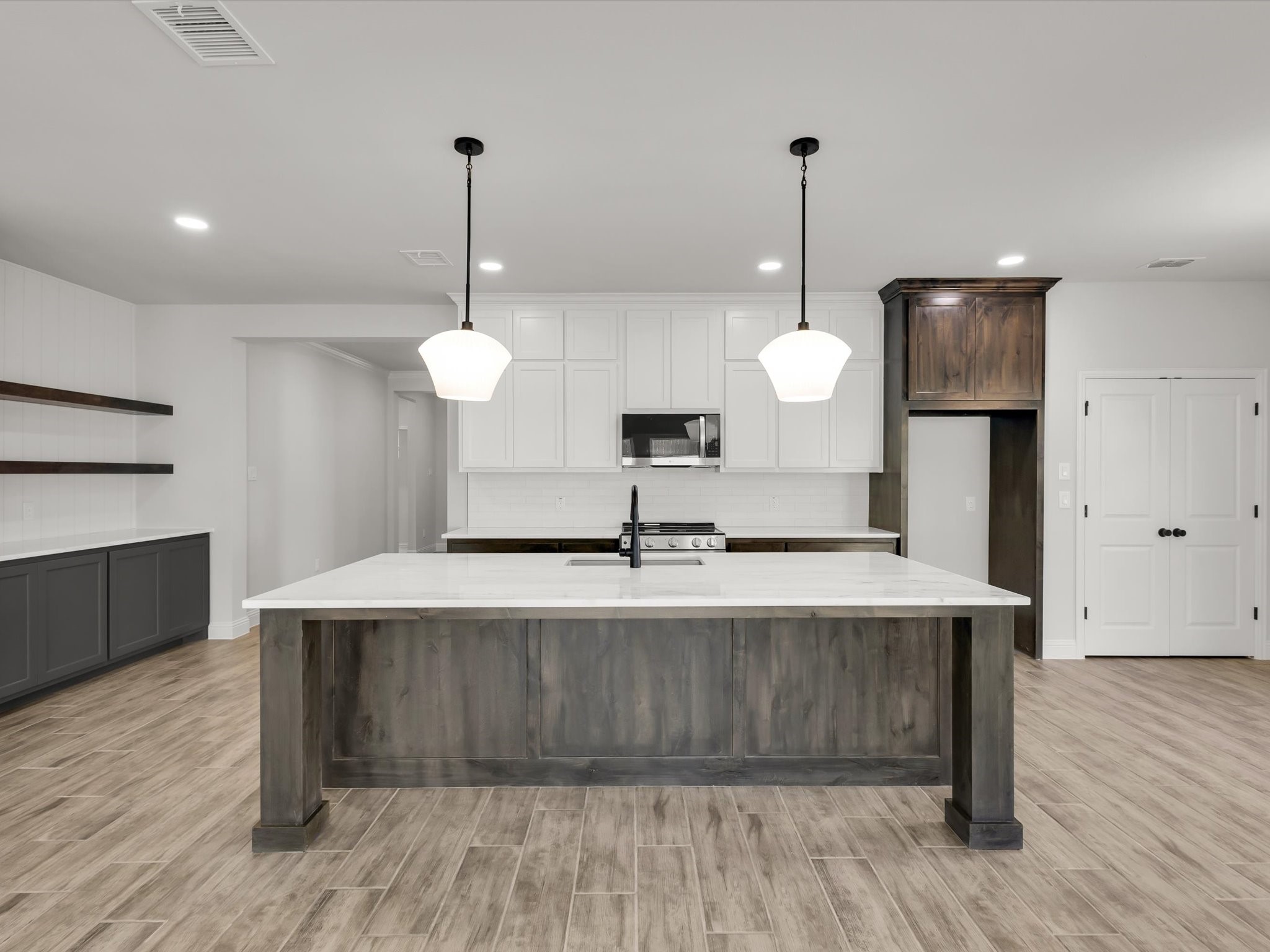 608 Jameson Springtown TX 76082