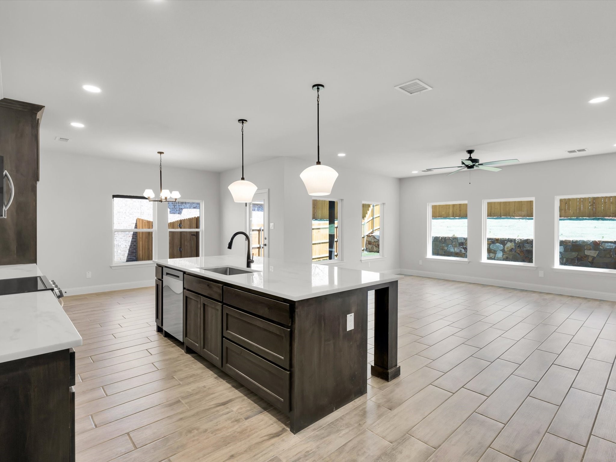 608 Jameson Springtown TX 76082