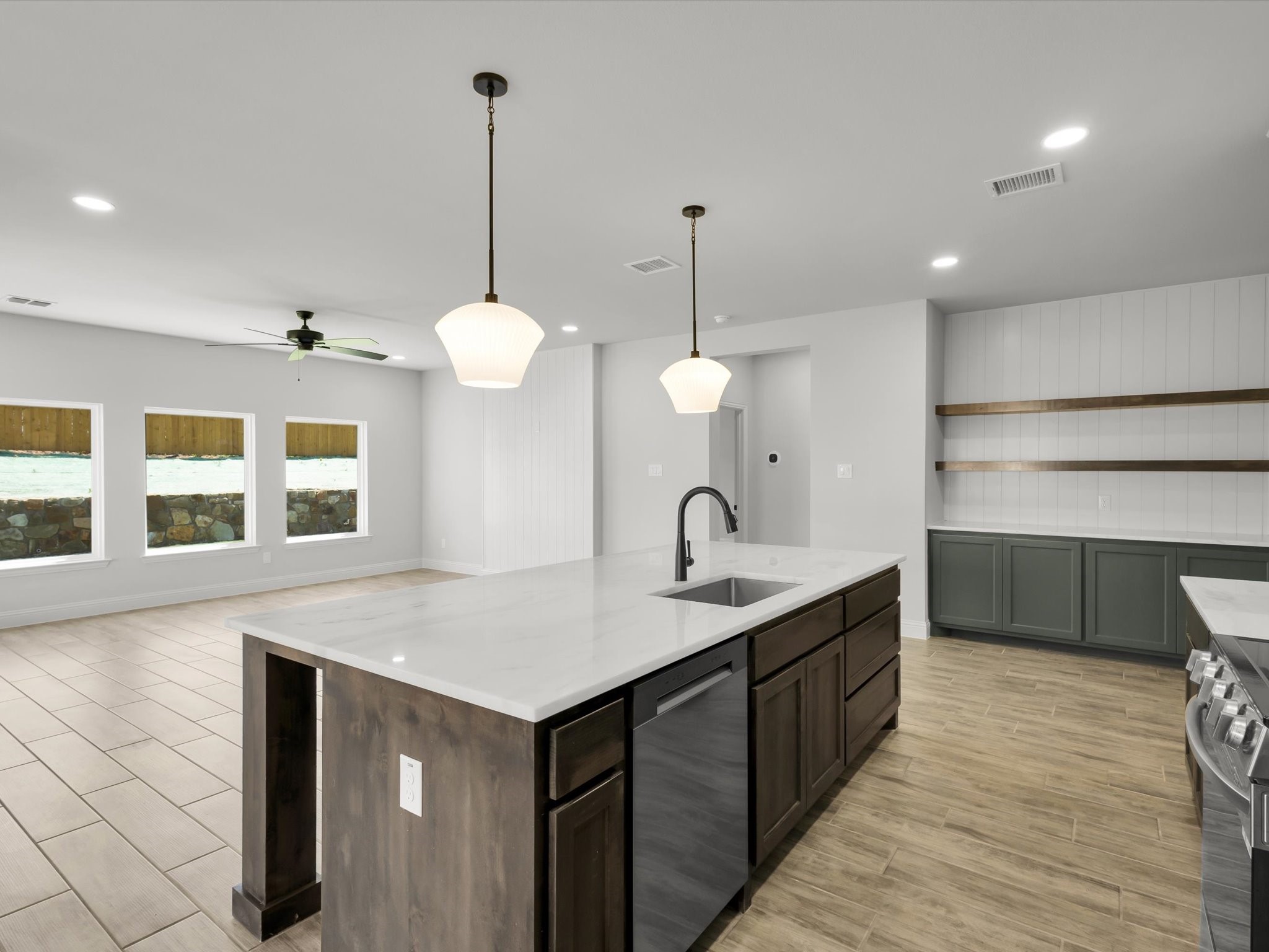 608 Jameson Springtown TX 76082
