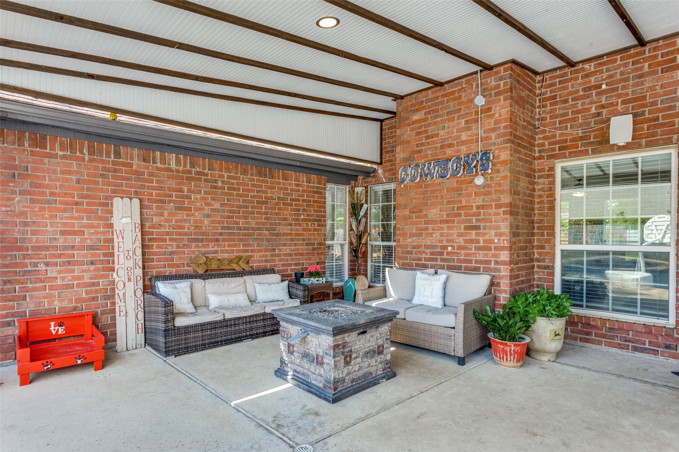 1228 Concho Drive Benbrook TX 76126