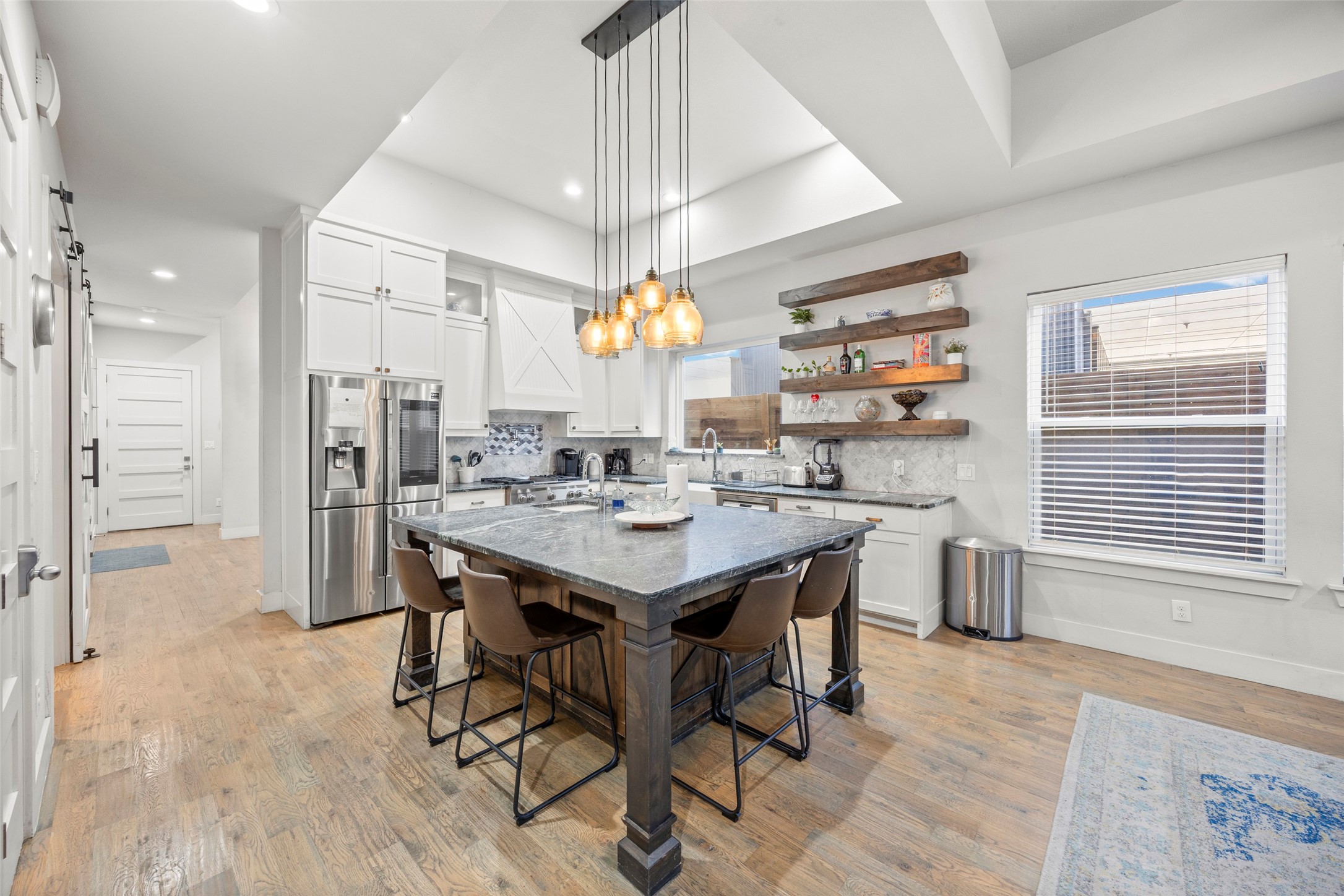 2009 N Prairie Avenue Dallas TX 75204
