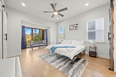 2009 N Prairie Avenue Dallas TX 75204