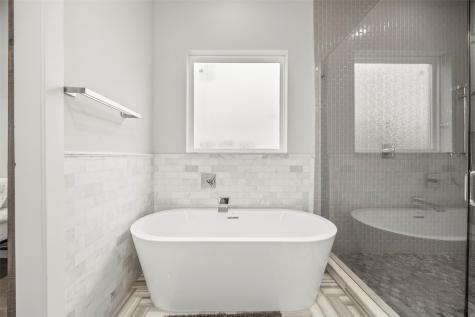 2009 N Prairie Avenue Dallas TX 75204