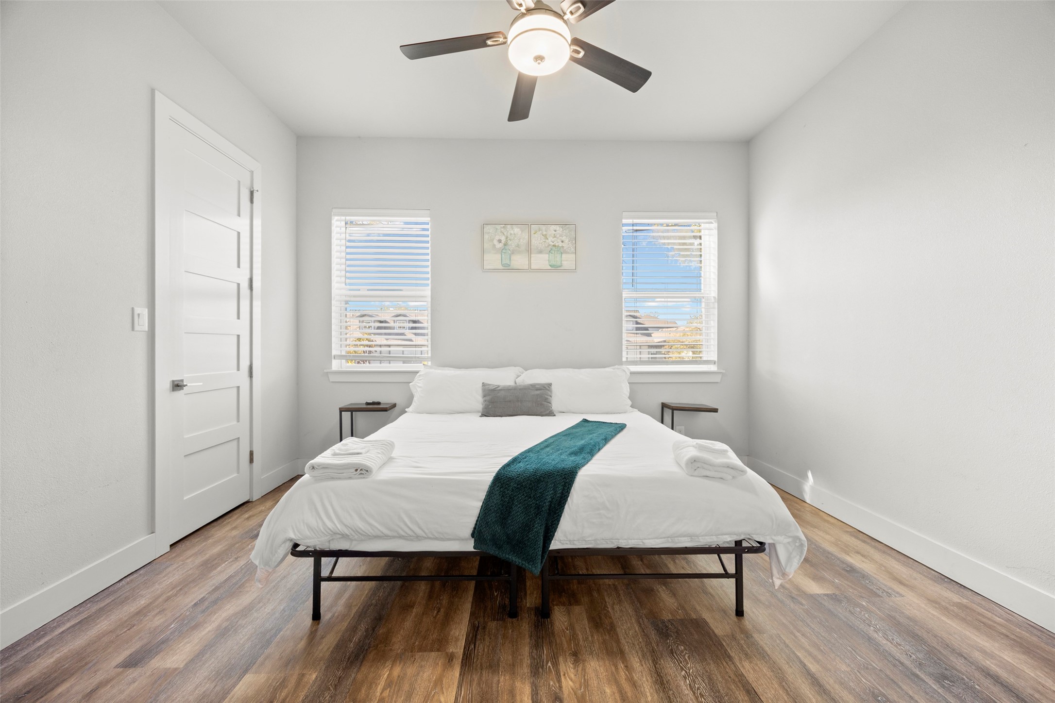 2009 N Prairie Avenue Dallas TX 75204