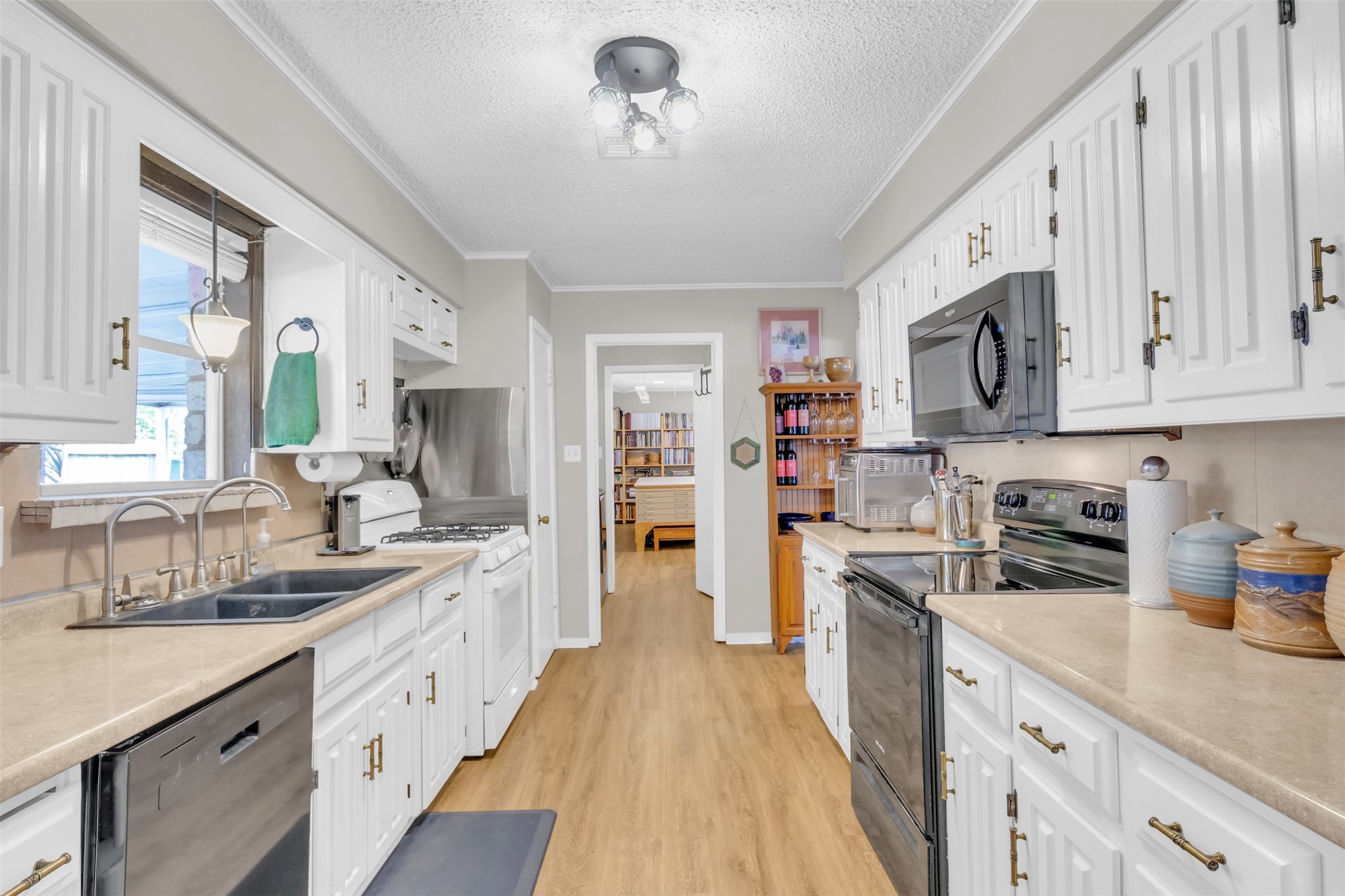 121 Falcon Lane Hillsboro TX 76645