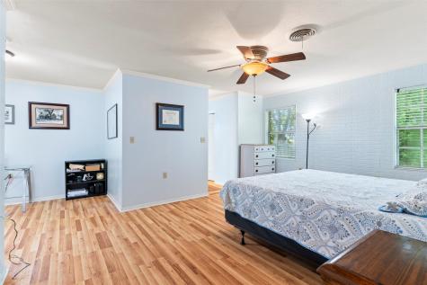 1010 Nina Street Bowie TX 76230