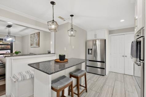 805 Buena Vista Drive Arlington TX 76010