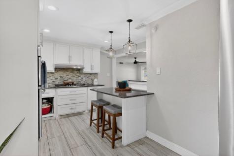 805 Buena Vista Drive Arlington TX 76010