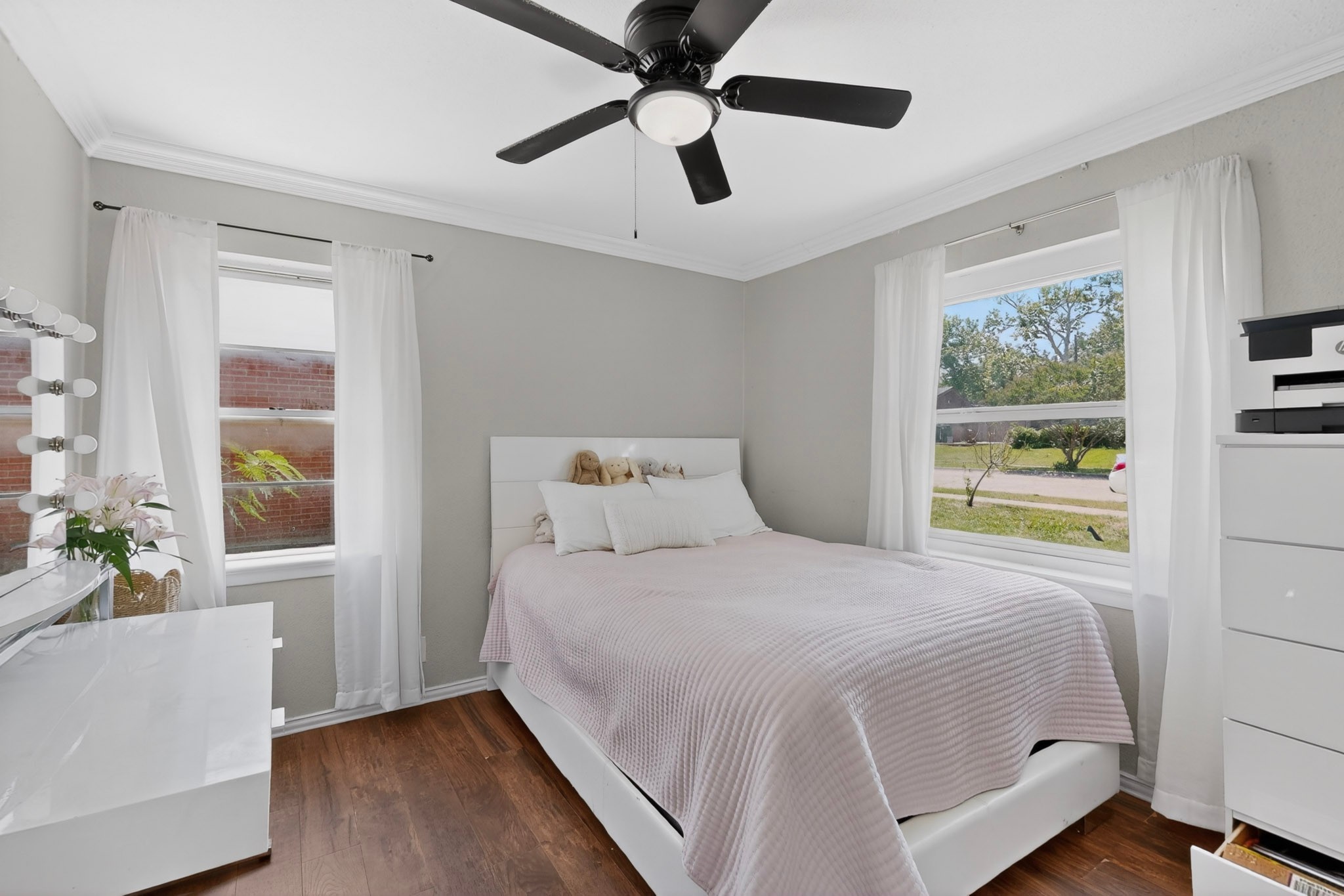 805 Buena Vista Drive Arlington TX 76010