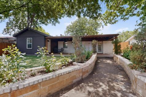 805 Buena Vista Drive Arlington TX 76010