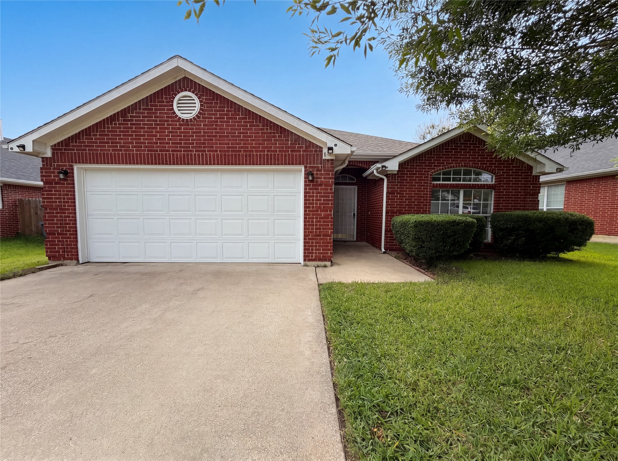 5432 Nuthatch Street Dallas TX 75236