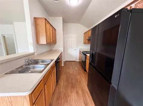 5432 Nuthatch Street Dallas TX 75236