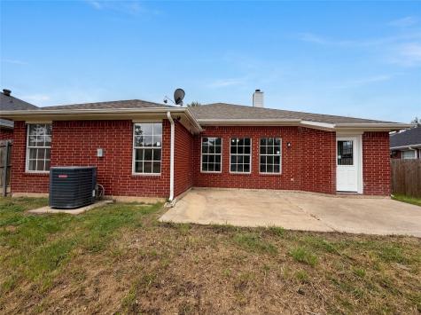 5432 Nuthatch Street Dallas TX 75236