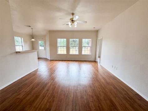 5432 Nuthatch Street Dallas TX 75236