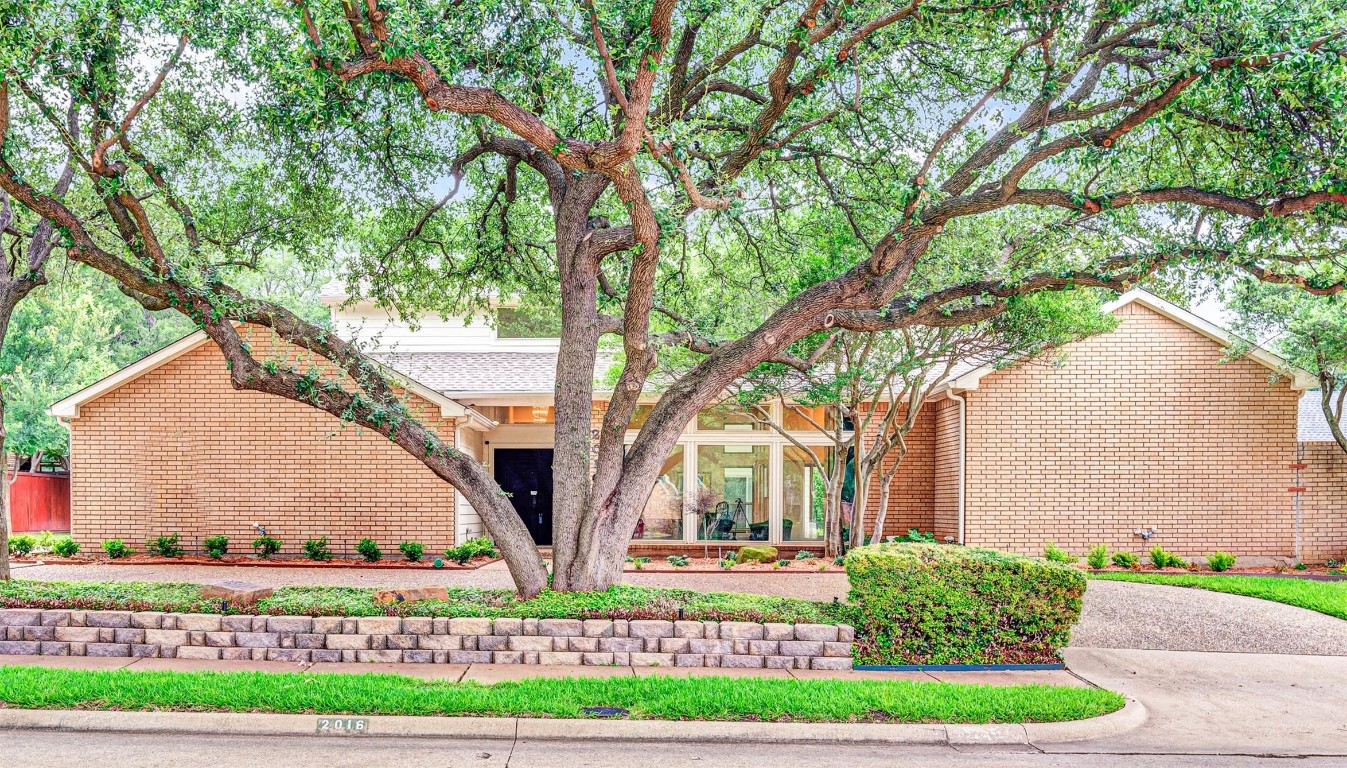 2016 Bridge View Lane Plano TX 75093