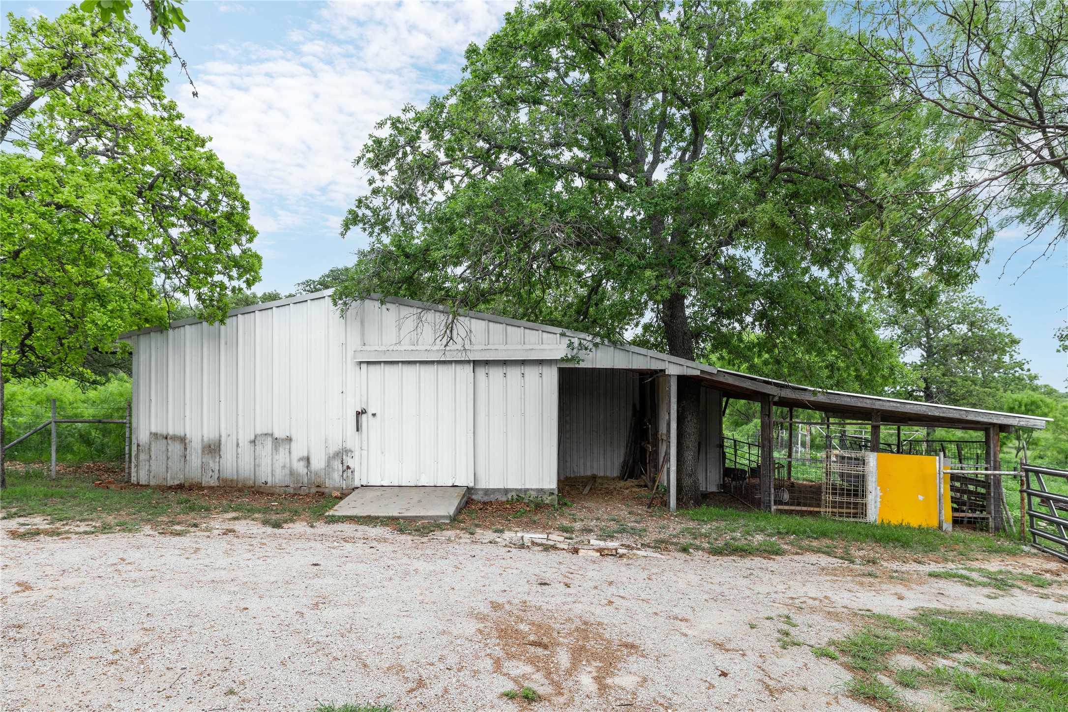 4300 County Road 372 Early TX 76802