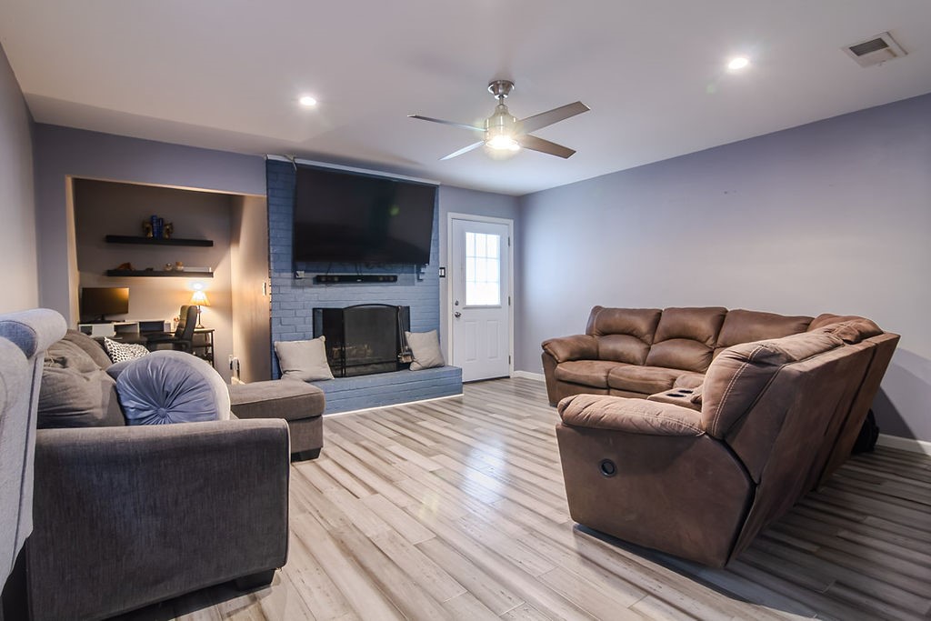 304 Johnston Boulevard Waxahachie TX 75165