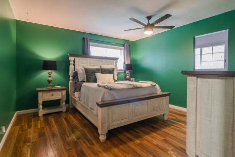 304 Johnston Boulevard Waxahachie TX 75165