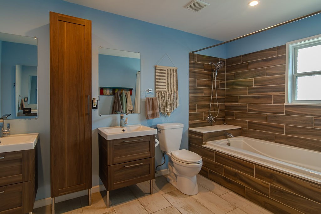 304 Johnston Boulevard Waxahachie TX 75165