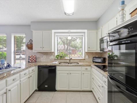 2328 Stone Glen Lane Carrollton TX 75007