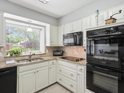 2328 Stone Glen Lane Carrollton TX 75007