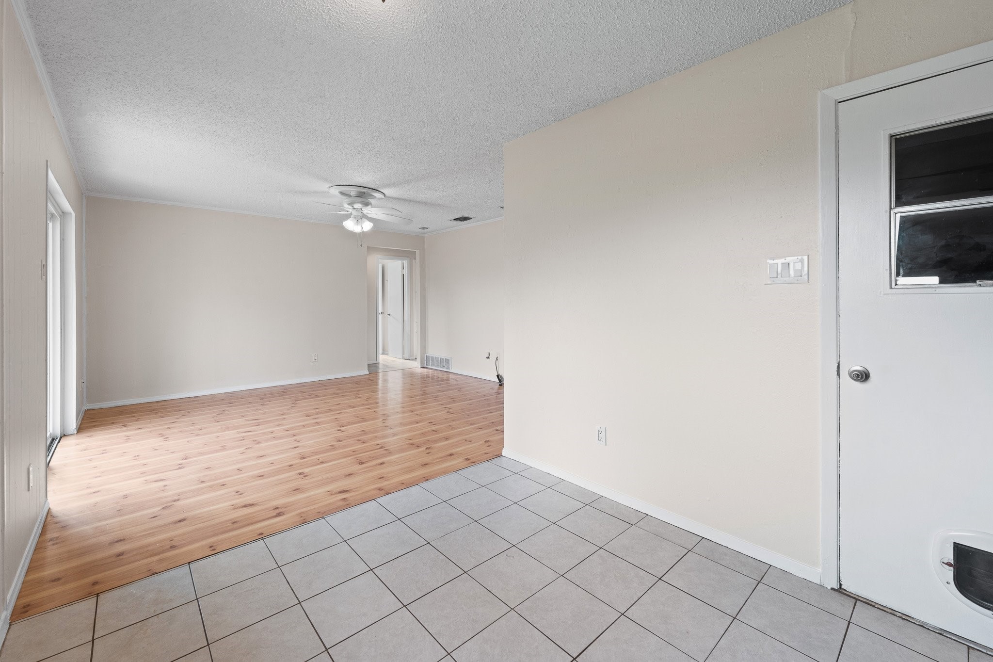 1013 Waverly Drive Arlington TX 76015
