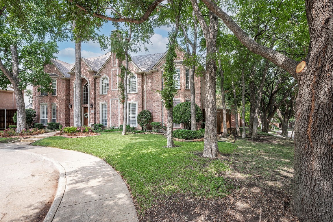 5227 Lincolnshire Court Dallas TX 75287