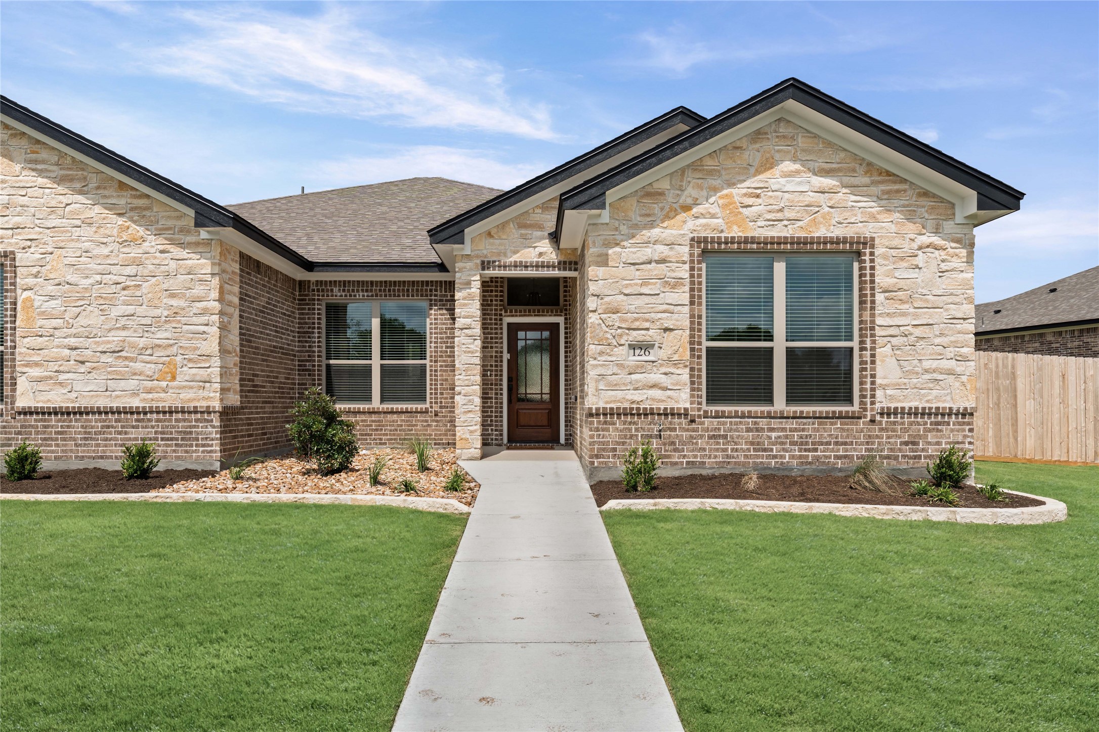 126 Lasso Loop Lorena TX 76655