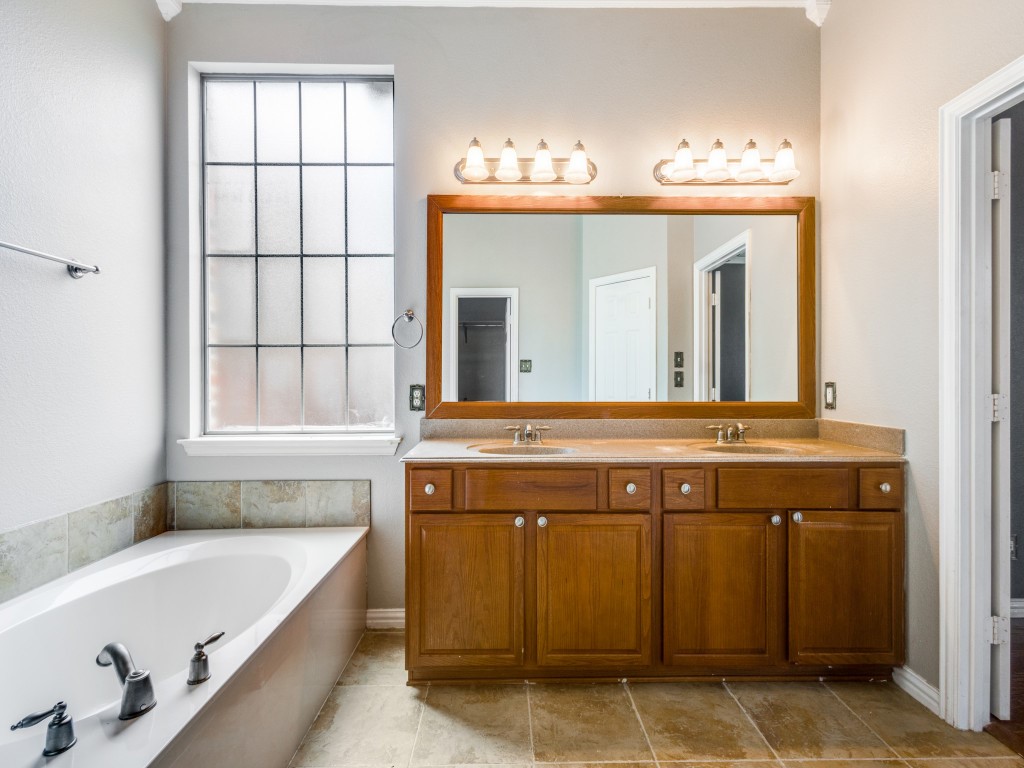 2817 Pioneer Drive Melissa TX 75454