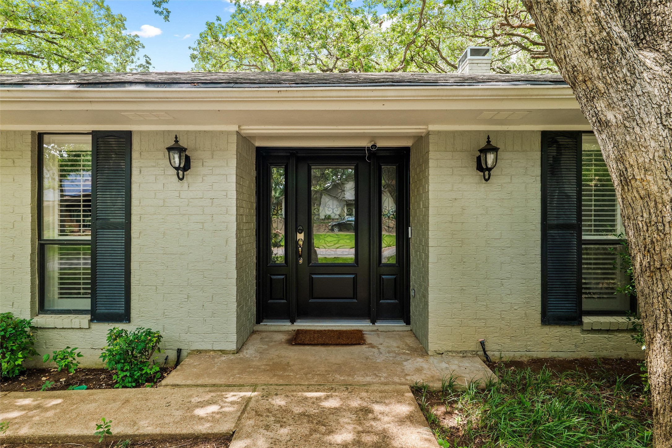 1804 Hillvalley Drive Arlington TX 76013