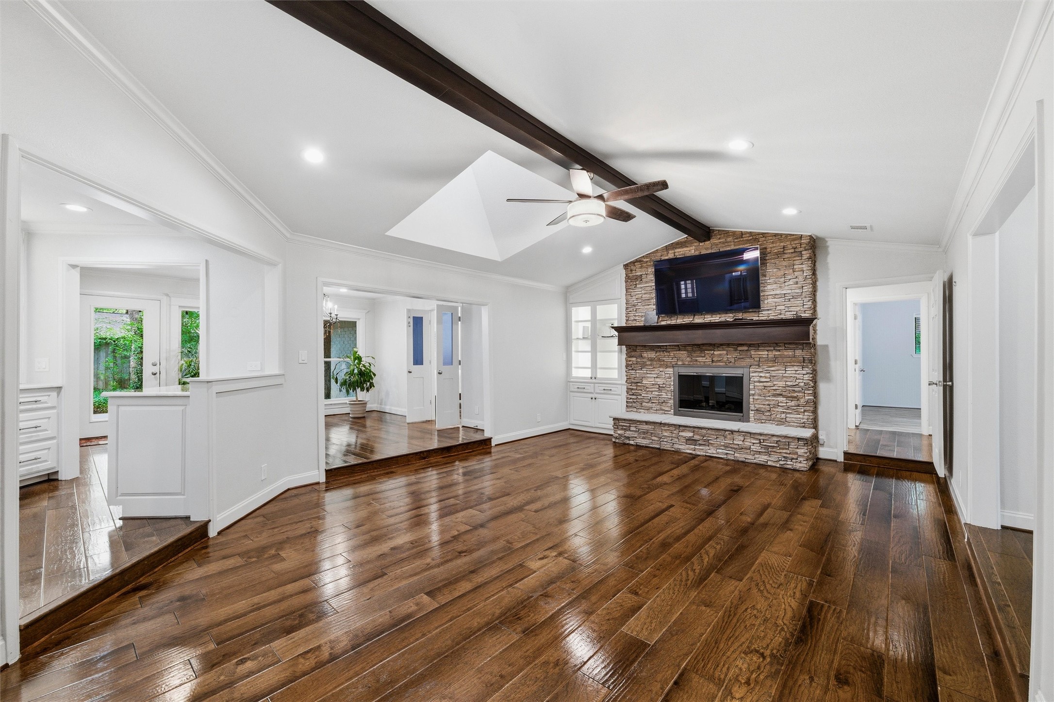 1804 Hillvalley Drive Arlington TX 76013