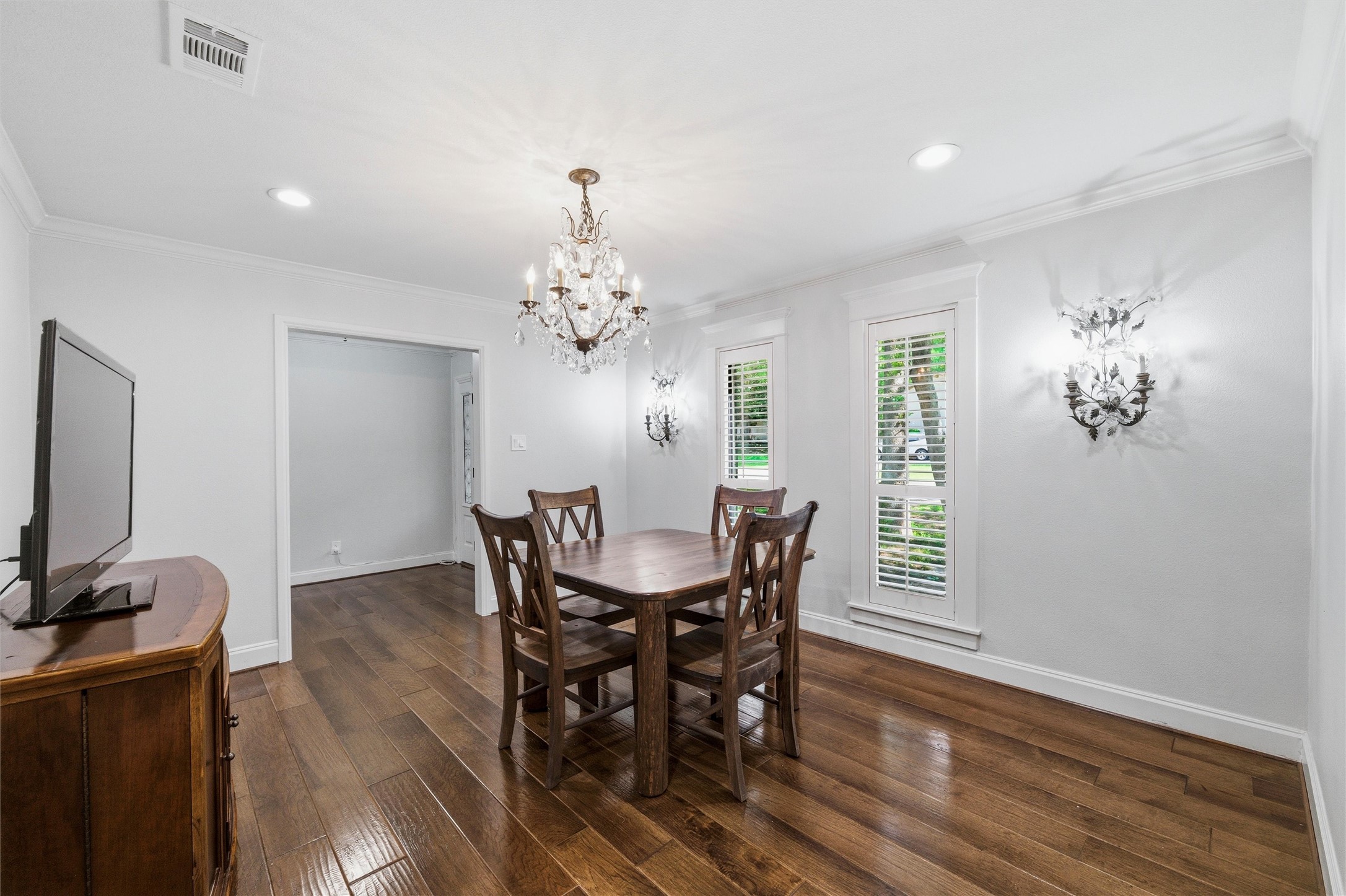 1804 Hillvalley Drive Arlington TX 76013