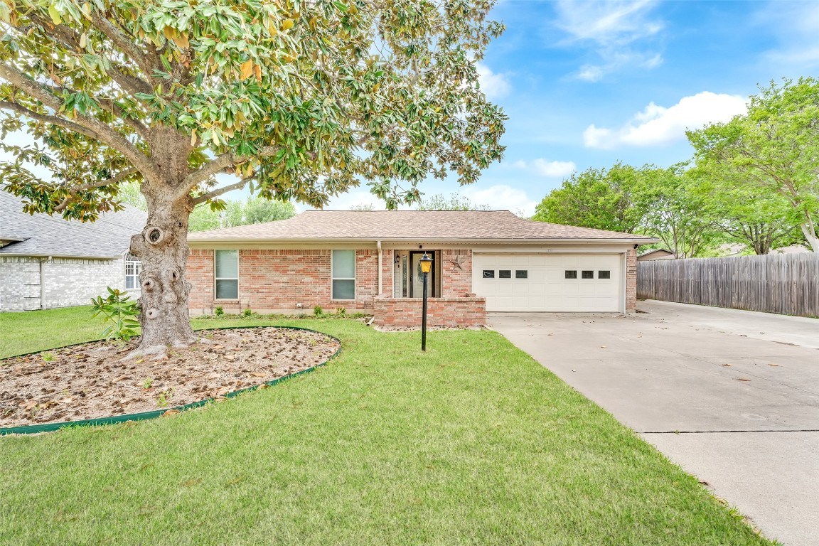 1304 Cozby Street W Benbrook TX 76126