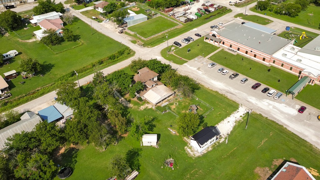 112 W Hackberry Street Malone TX 76660