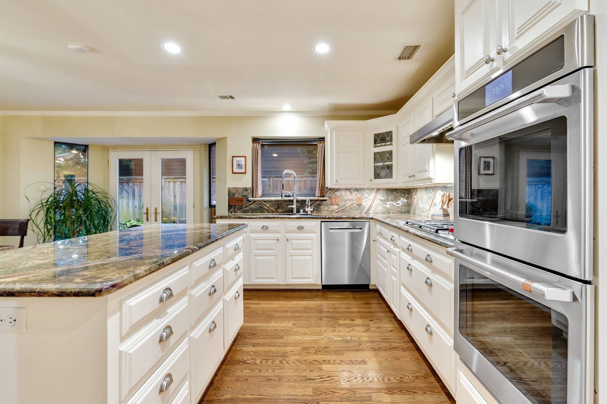 9009 Arbor Park Drive Dallas TX 75243