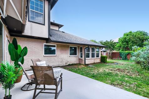 6033 Daven Oaks Drive Dallas TX 75248