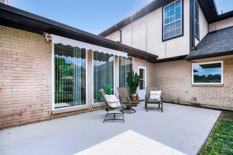 6033 Daven Oaks Drive Dallas TX 75248