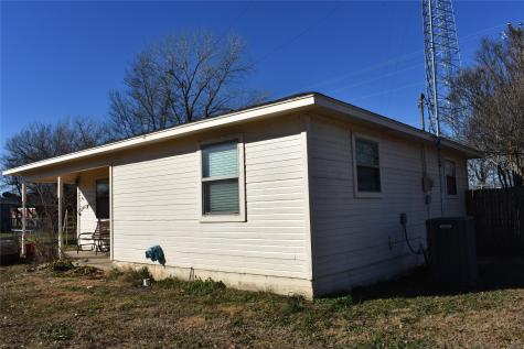 136 County Road 35990 Powderly TX 75473