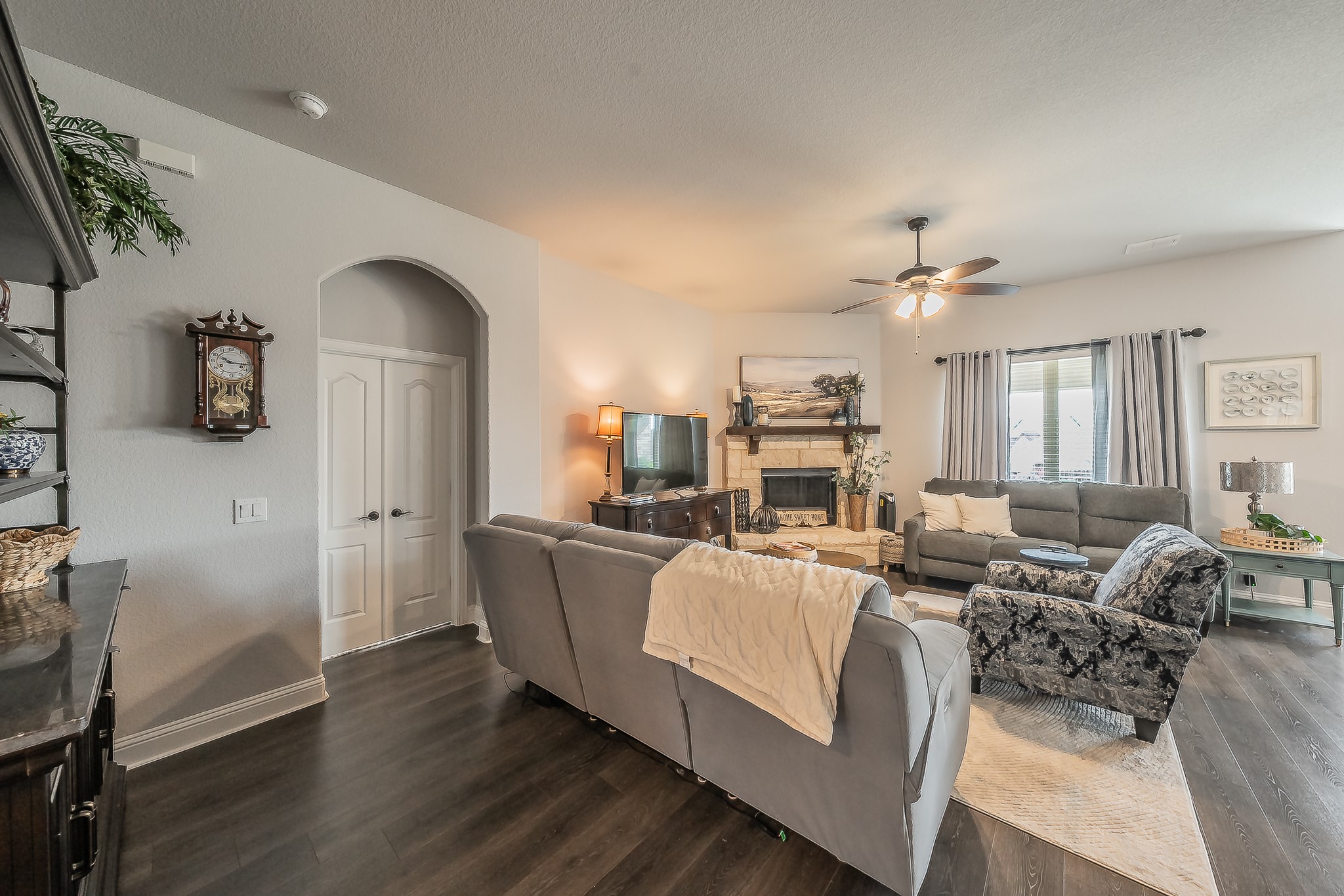 1036 Kingston Drive Godley TX 76044