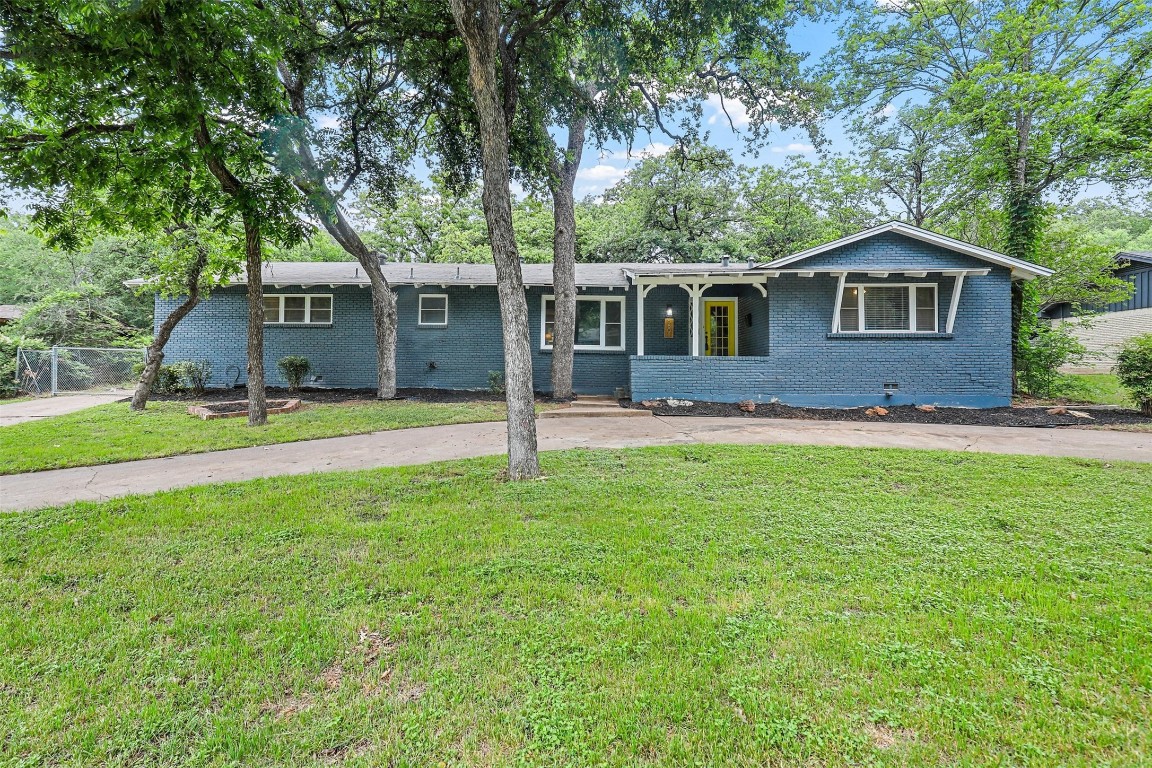 5801 Monterrey Drive Fort Worth TX 76112